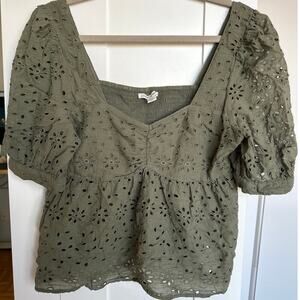 AE Women's Olive Green 100% Cotton Eyelet Smocked Back Flowy Blouse, Size M, EUC